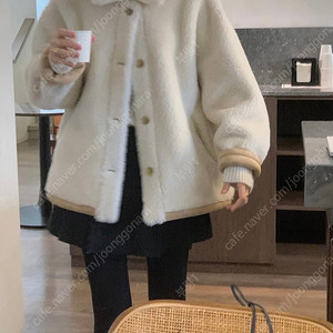 뮤렛 스너글 리버시블 무스탕