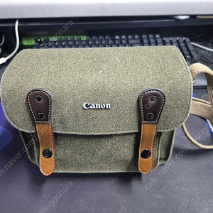 캐논 100D 화이트 팝니다