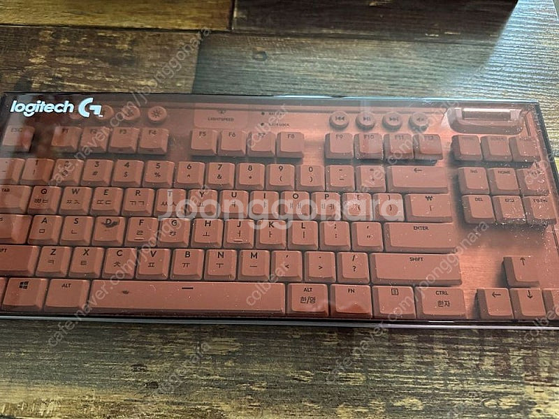 로지텍 G913 TKL 화이트 갈축 키보드 판매합니다--3
