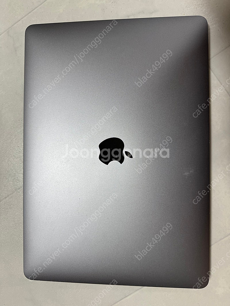 맥북프로 M1 13인치 기본형 판매합니다(8GB , 2...--2
