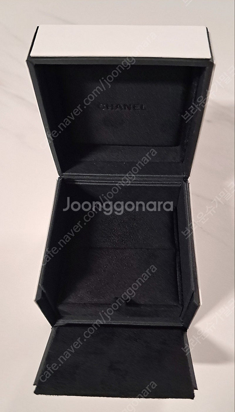 샤넬 신상 코코크러쉬 반지케이스 팝니다 (쇼핑백 다른것...--1