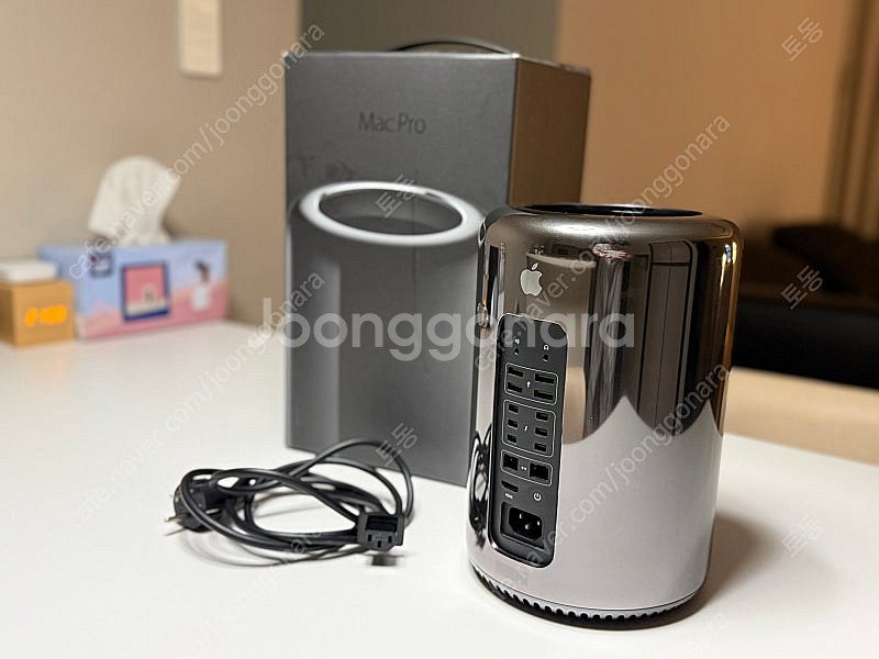 Mac Pro (A1481)--1