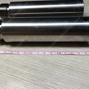 할리 스포스터 39mm 6인치 프론트 포크 연장 캡 판매합니다