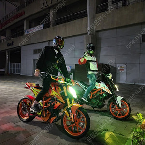 1of1 world KTM Duke390 풀튜닝 듀크 팝니다.(듀크390)/무꿍/무판/무칠 키로수민트
