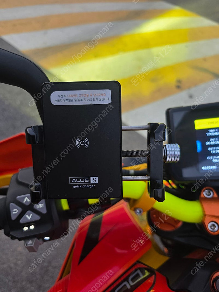 1of1 world KTM Duke390 풀튜닝 듀크 팝니다.(듀크390)/무꿍/무판/무칠 키로수민트 이미지