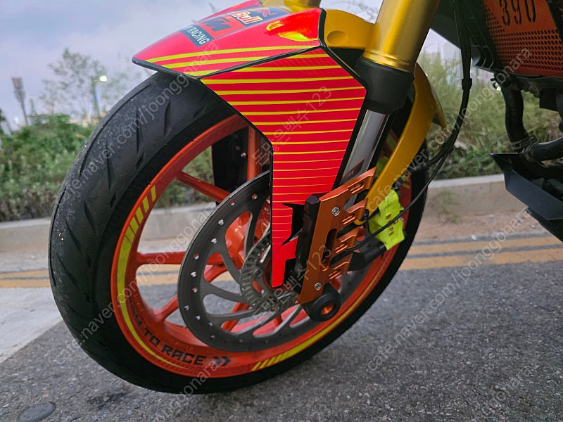 1of1 world KTM Duke390 풀튜닝 듀크 팝니다.(듀크390)/무꿍/무판/무칠 키로수민트 이미지