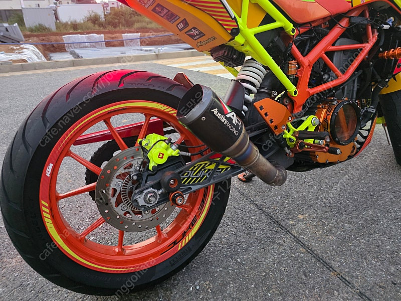 1of1 world KTM Duke390 풀튜닝 듀크 팝니다.(듀크390)/무꿍/무판/무칠 키로수민트 이미지
