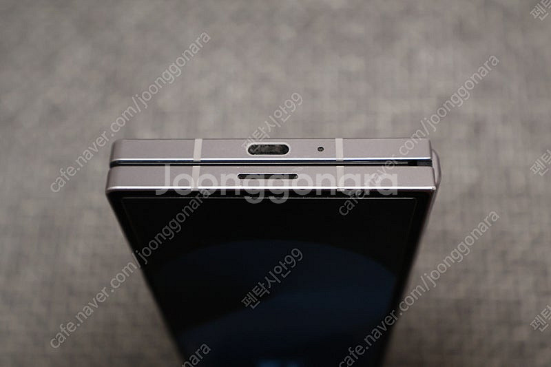 갤럭시 폴드6 256GB 실버 쉐도우 S급 판매합니다.--5