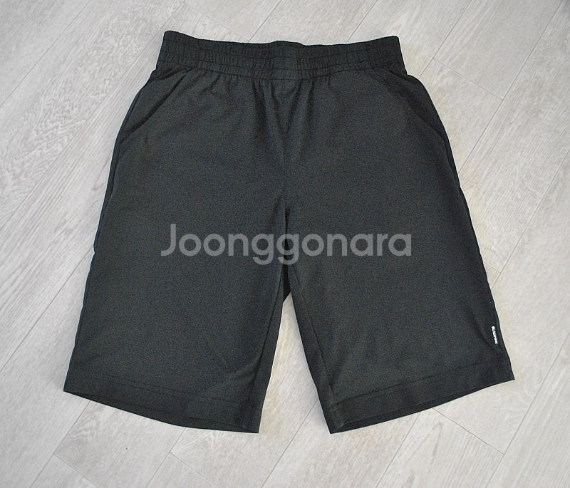 닥스165, 블랙야크165, 네파165사이즈 반바지3개, 반팔티1개--1