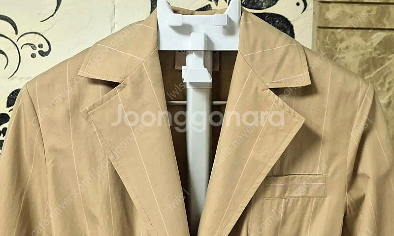 에리카 카발리니 정품 스트라이프 자켓 판매합니다--3