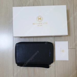 (새제품)정품 메트로시티 휴대폰지갑 택포49,000원