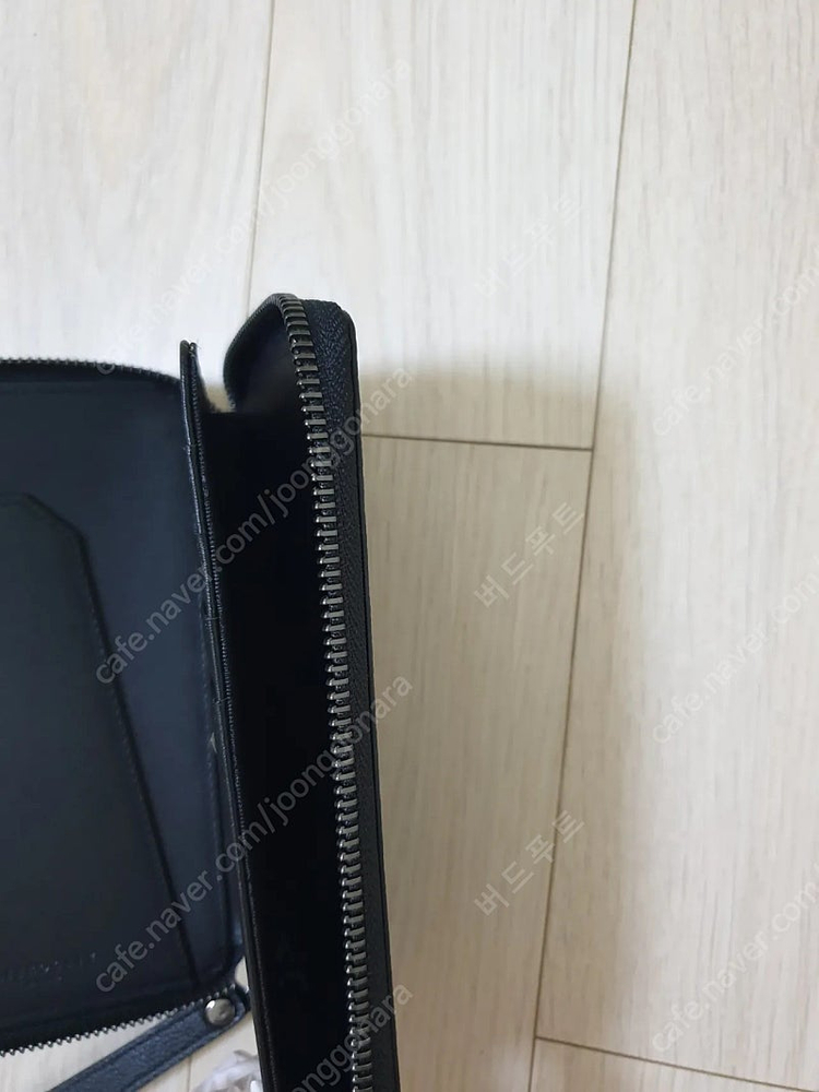 (새제품)정품 메트로시티 휴대폰지갑 택포49,000원--4