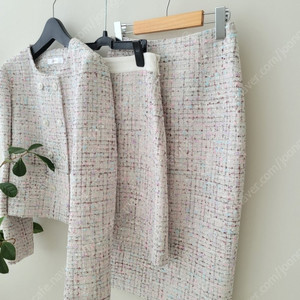 (새상품) 한섬 라비타 누보잇 솜사탕 마쥬 사계절 트위드 스커트 M 27-28추천 이미지