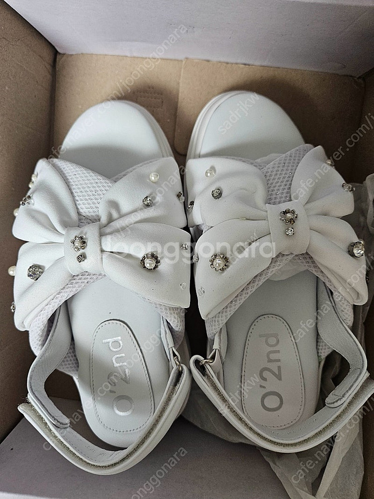 한섬 팸셀 90% 오즈세컨 크리스탈 리본 플랫폼 샌들 240 (온앤온 지고트 지컷 보브 나이스클랍 쥬크 씨씨콜렉트 ...--5