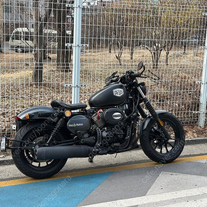 21년식 아퀼라 300 8800km 주행