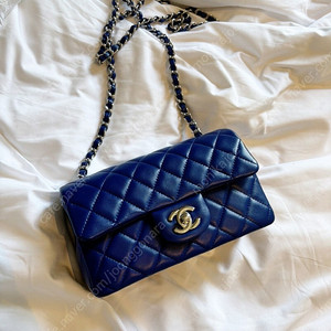 샤넬 뉴미니 블루