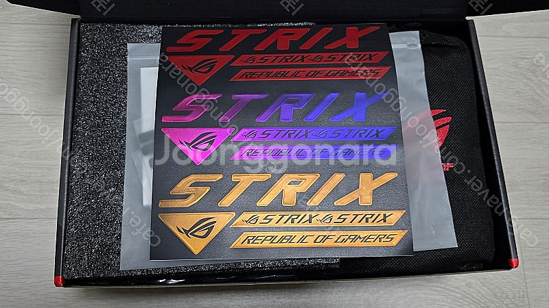 ASUS ROG STRIX 1000W Platinum ...--2