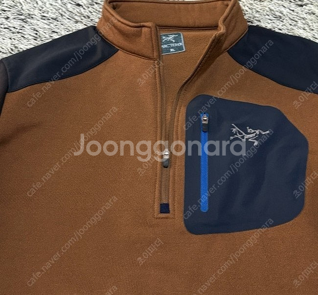 아크테릭스 등산티 반집업 등산 긴팔티 100 / L--1