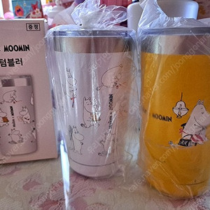 맥심 무민 텀블러 (미사용) 판매합니다.