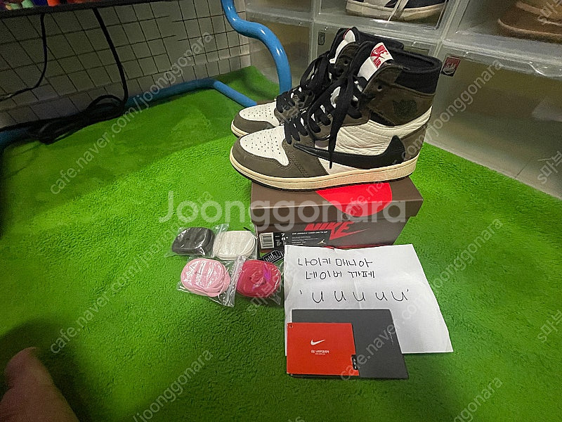 Jordan 1 x Travis Scott Retro ...--0