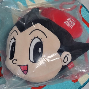 파리바게트 아톰 60주년 한정판 쿠션