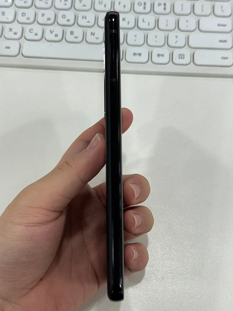 갤럭시S21울트라 블랙 512GB 대용량 21만원에 판매합니다~ 이미지