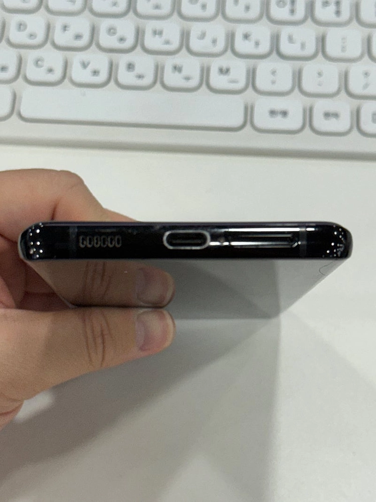 갤럭시S21울트라 블랙 512GB 대용량 21만원에 판매합니다~ 이미지