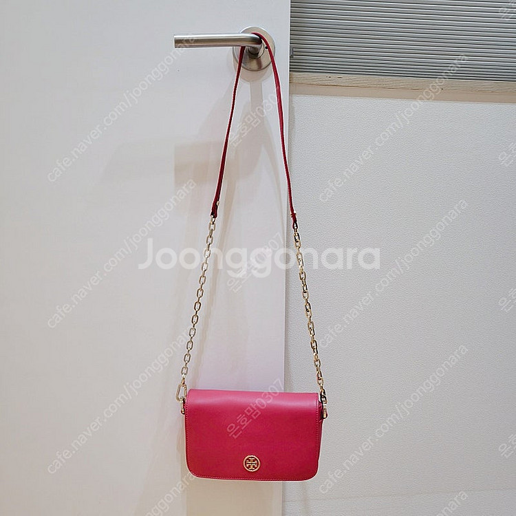 토리버치 진핑크 크로스가방 / 택포10만원--1