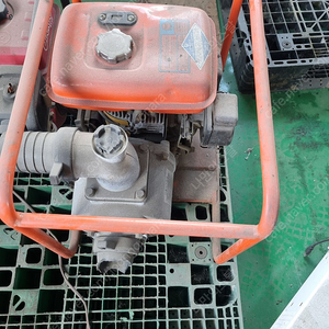 엔진식 양수기(물펌프) 이미지