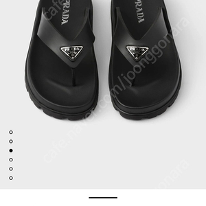 새제품)프라다 러버 통 샌들 쪼리(샤넬,에르메스,구찌