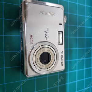 후지필름 finepix f470 팝니다.