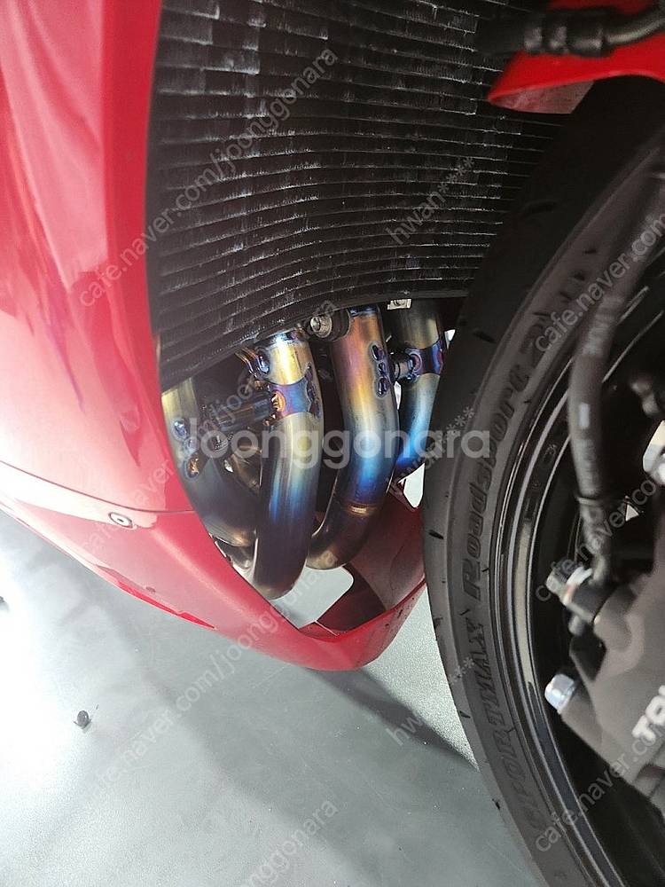 신형 cbr600rr 아크라 티탄 풀시스템 판매합니다.--3