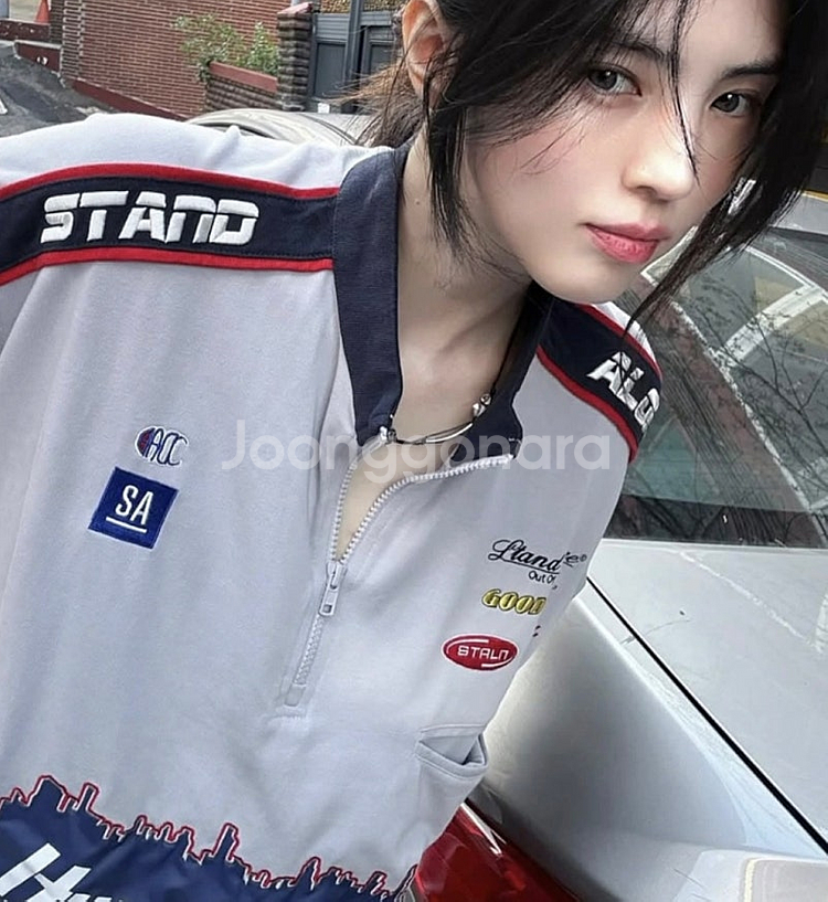 스탠드얼론 레이싱 하프집업 (한소희 착용)--2