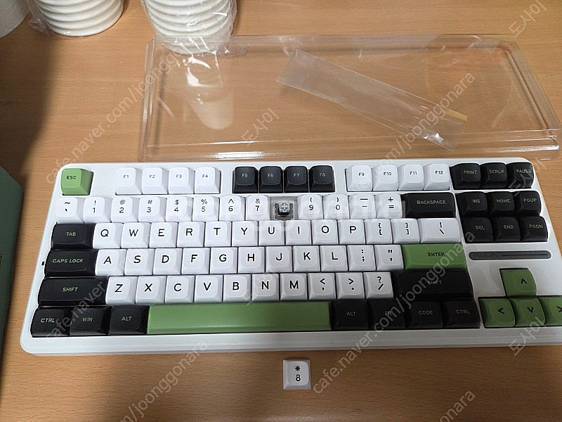 독거미 F87 키보드 팝니다.--2