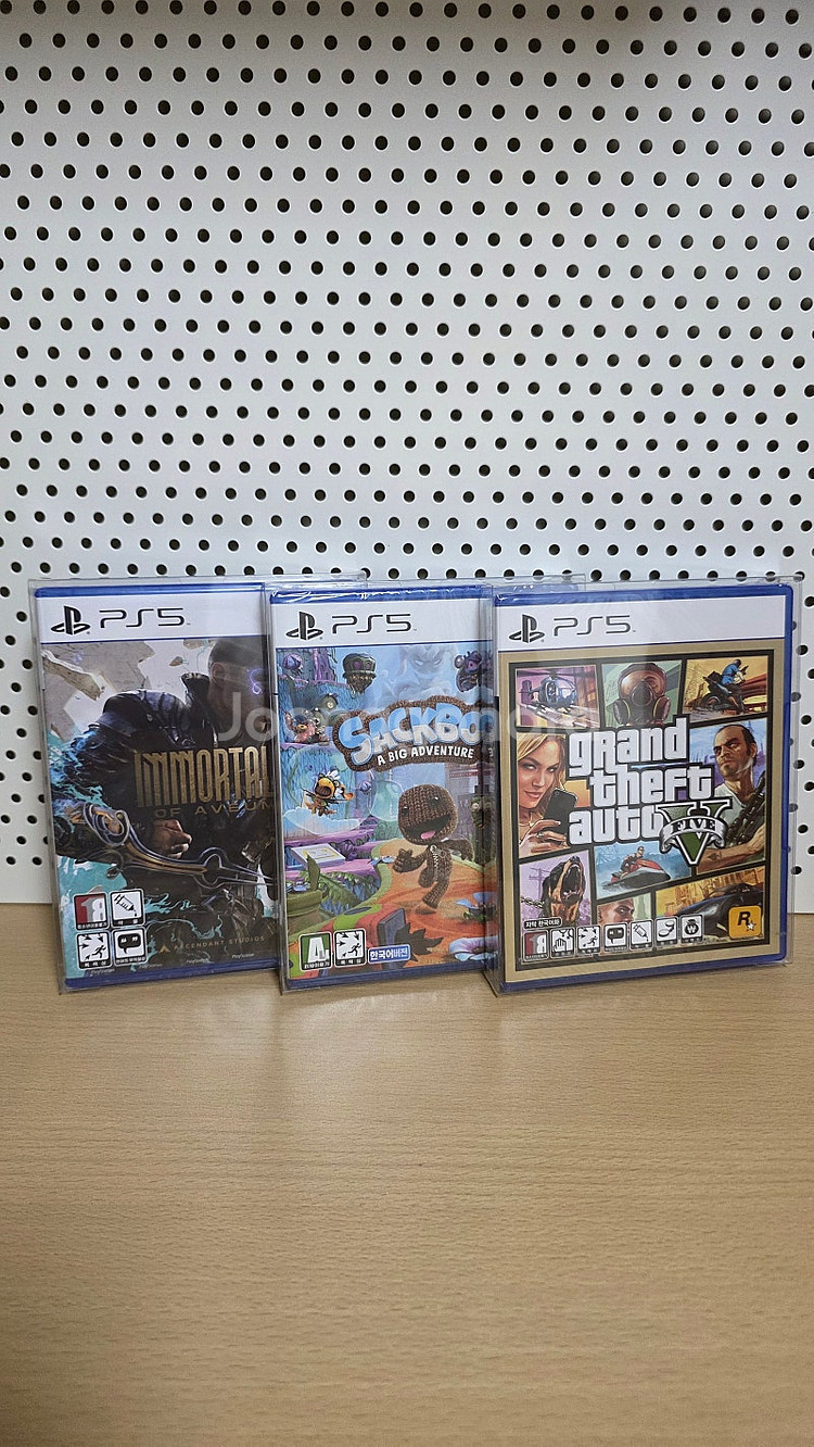 미개봉 새제품 PS4 & PS5 게임타이틀 팝니다.--2