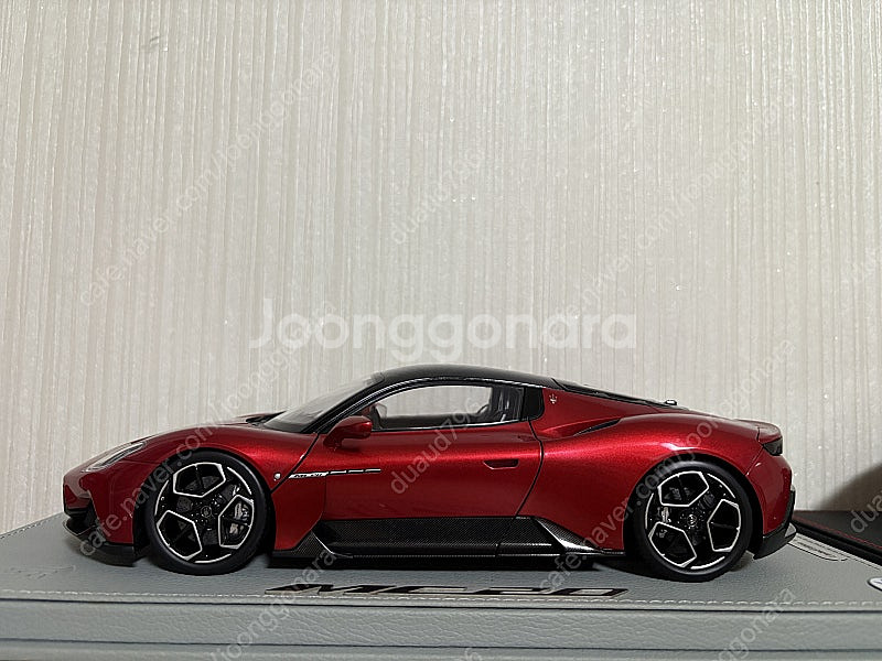 1:18 BBR mc20 다이캐스트--2