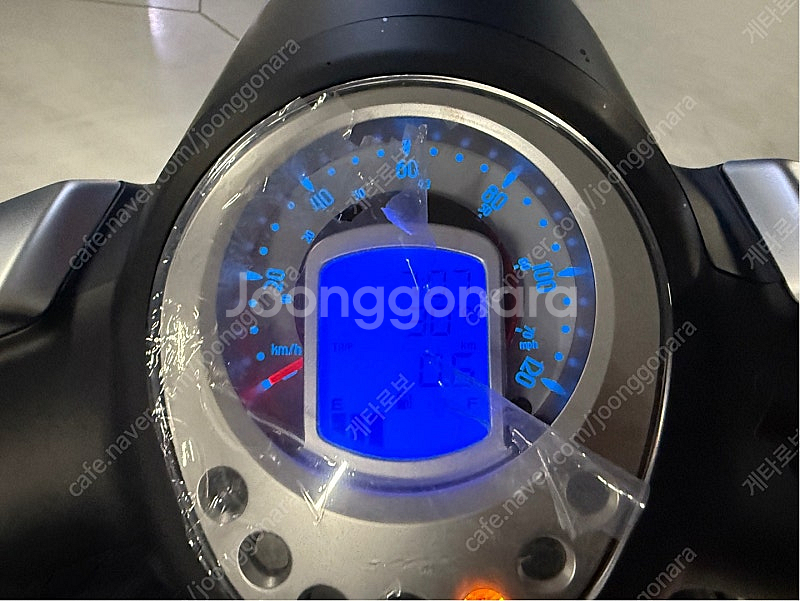 푸조 장고 125 2024년식 매트 블랙 판매합니다.--2