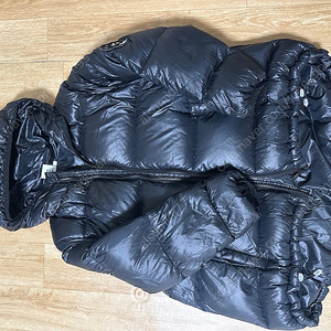 쿠쿠키드 공룡패딩 7-8 블랙 판매합니다