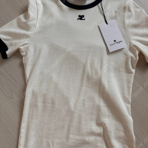 꾸레쥬 티셔츠 화이트 s 새상품