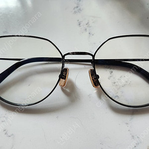 애쉬크로프트 휴즈3 MAG 워시드블랙 컬러 빅사이즈안경