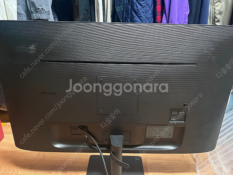 삼성 M7 32인치 스마트티비 겸 모니터 팝니다--2