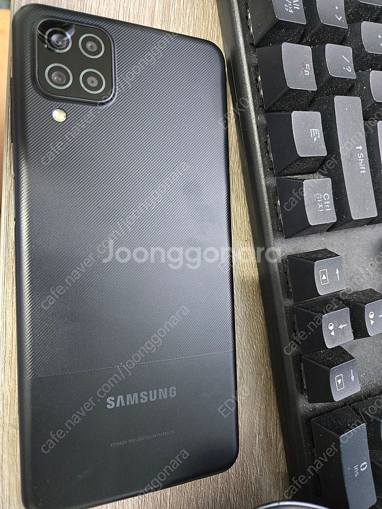 중고 갤럭시a12 sm-a125n/팬텍 p-2100 피...--2