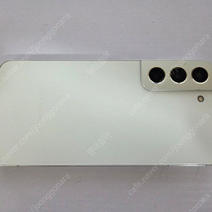 갤럭시 S22 256g 화이트 액정에 기스 22만