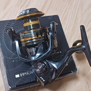 스피닝 낚시릴 4000번