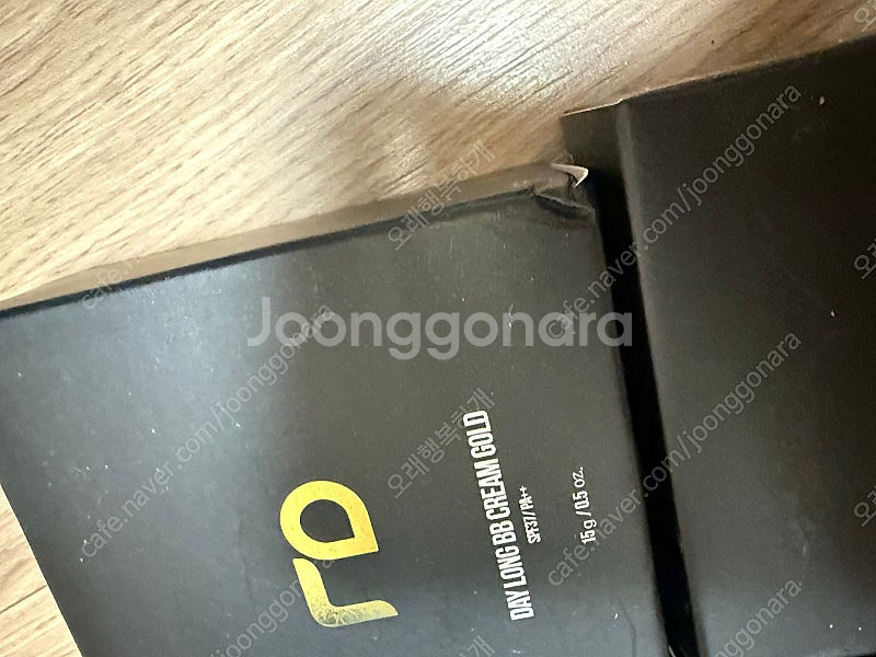 새상품 레노덤 데이롱 비비크림 쿠션 골드 구버전 입니다...--3