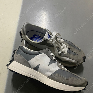 뉴발란스 327 그레이 팝니다