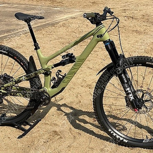 MTB 캐니언 스펙트럴 125 CF8 29 M Canyon Spectral 125