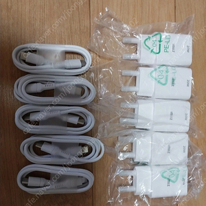 미사용 아이뮤즈 고속충전기 MX20PD-K 10개 8만