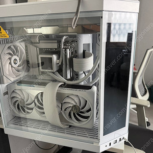 9950x3d 4080s y70 4k 화이트감성 풀리안리