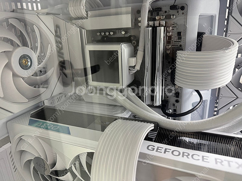 9950x3d 4080s y70 4k 화이트감성 풀리안...--1